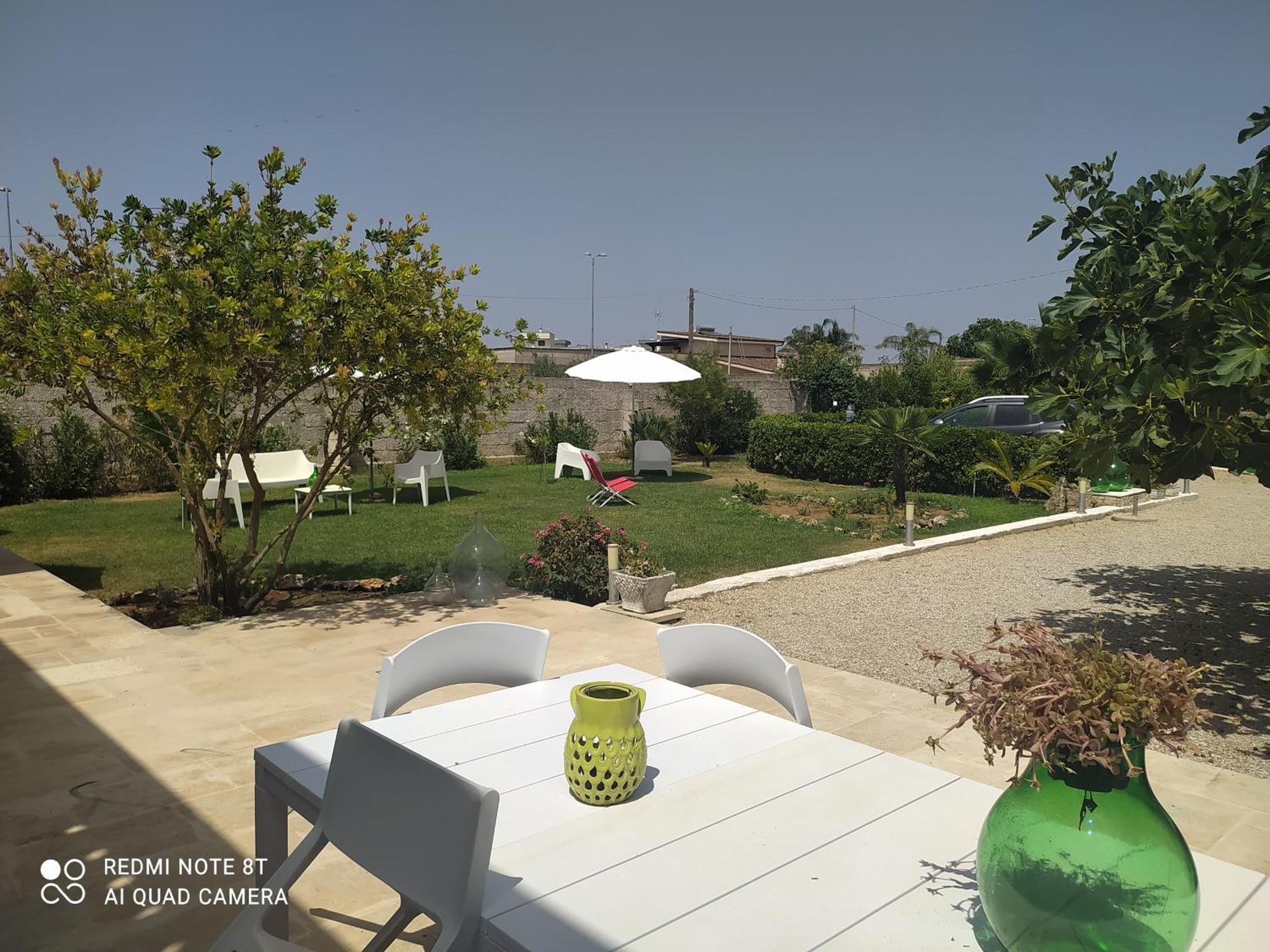 Li Curti B&B Melissano Buitenkant foto
