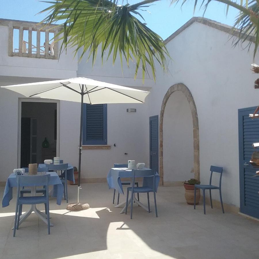 Li Curti B&B Melissano Buitenkant foto