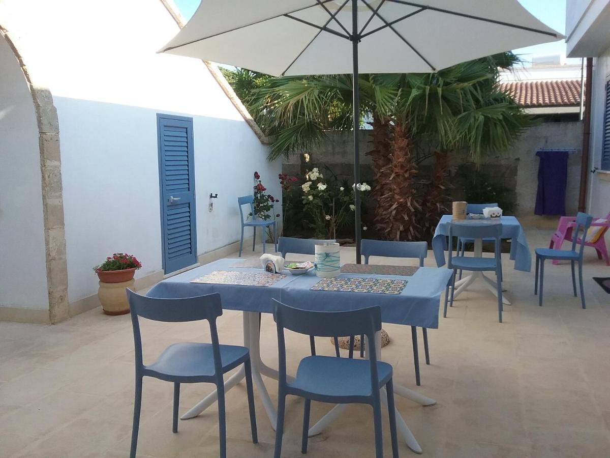 Li Curti B&B Melissano Buitenkant foto